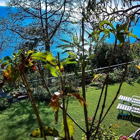 Farm stay Torre Bella Gardens *