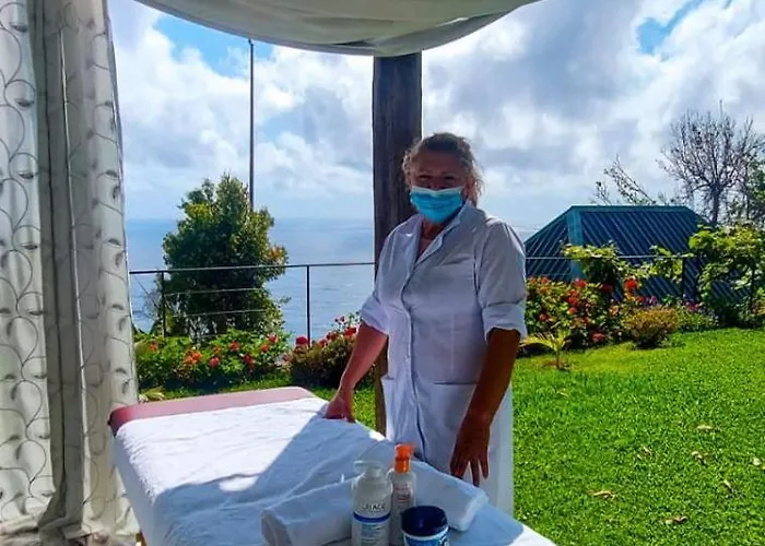 Torre Bella Gardens Arco da Calheta